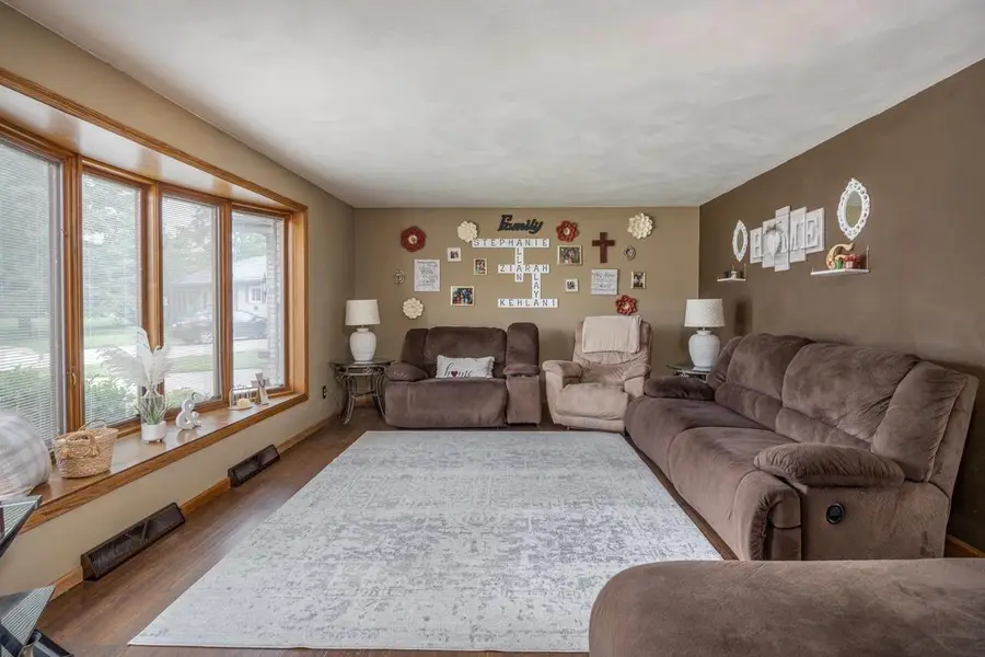 1006 WOODLAND COURT, Kaukauna, WI 54130 - #3
