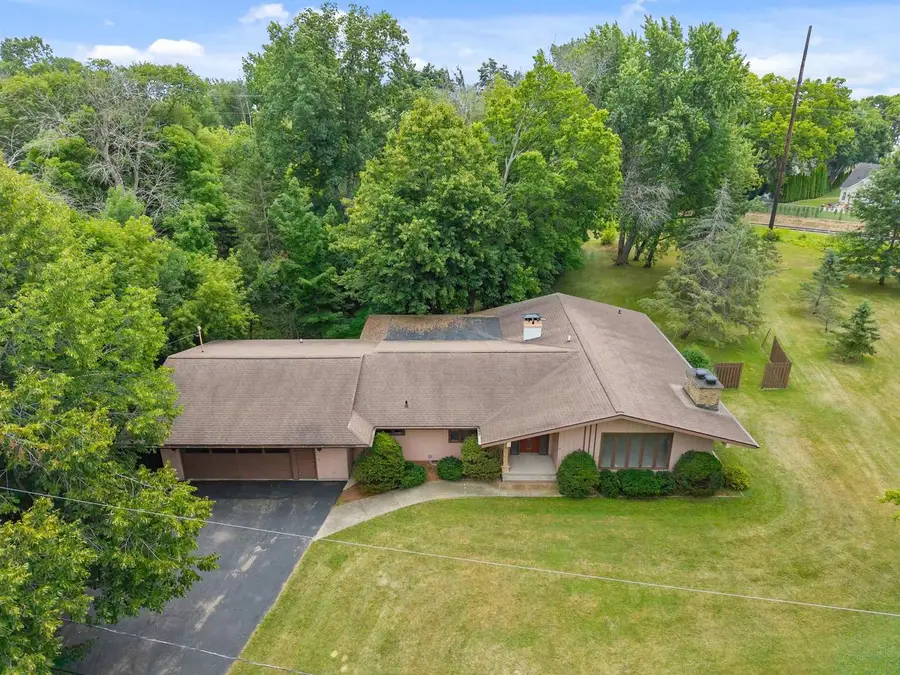 W6425 LAKEVIEW COURT, Menasha, WI 54952 - #3