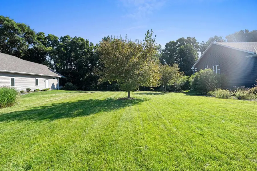 3329 LARGO RIDGE DRIVE, Green Bay, WI 54311 - #2