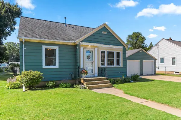 1956 DECKNER AVENUE, Green Bay, WI 54302