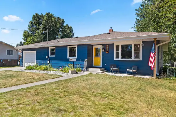 2021 9TH STREET, Marinette, WI 54143