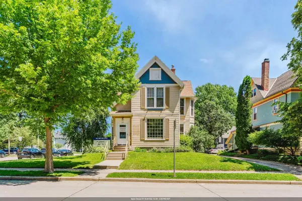 620 ELMWOOD AVENUE, Oshkosh, WI 54901