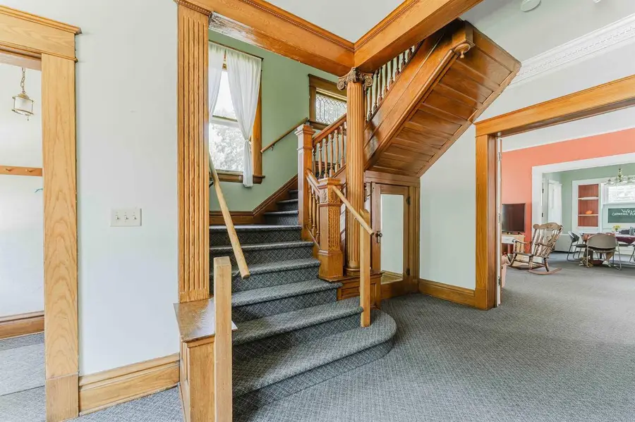 620 ELMWOOD AVENUE, Oshkosh, WI 54901 - #3