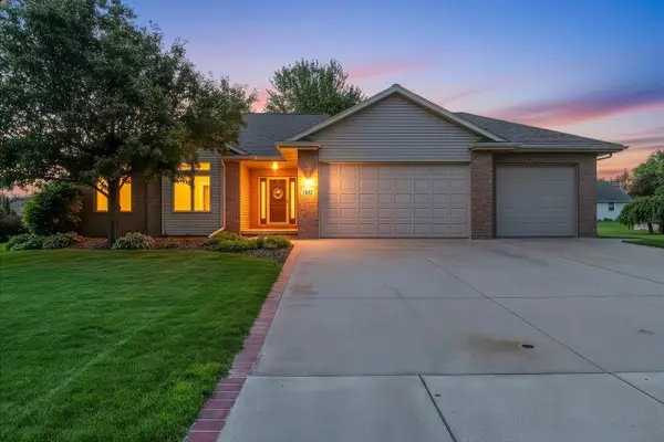 1065 BLACKBERRY WINTER LANE, De Pere, WI 54115