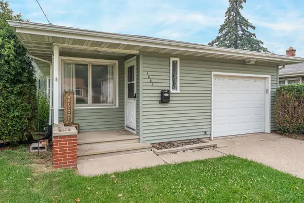 1651 WISCONSIN STREET, Oshkosh, WI 54901