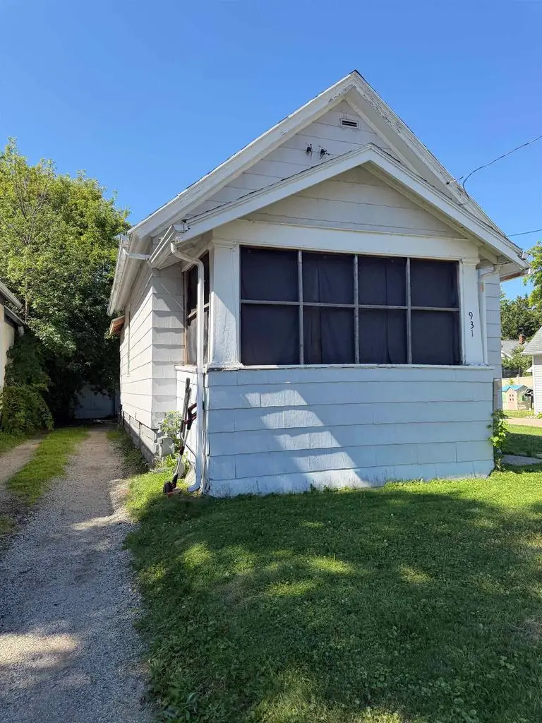 931 SHAWANO AVENUE, Green Bay, WI 54303 - #1