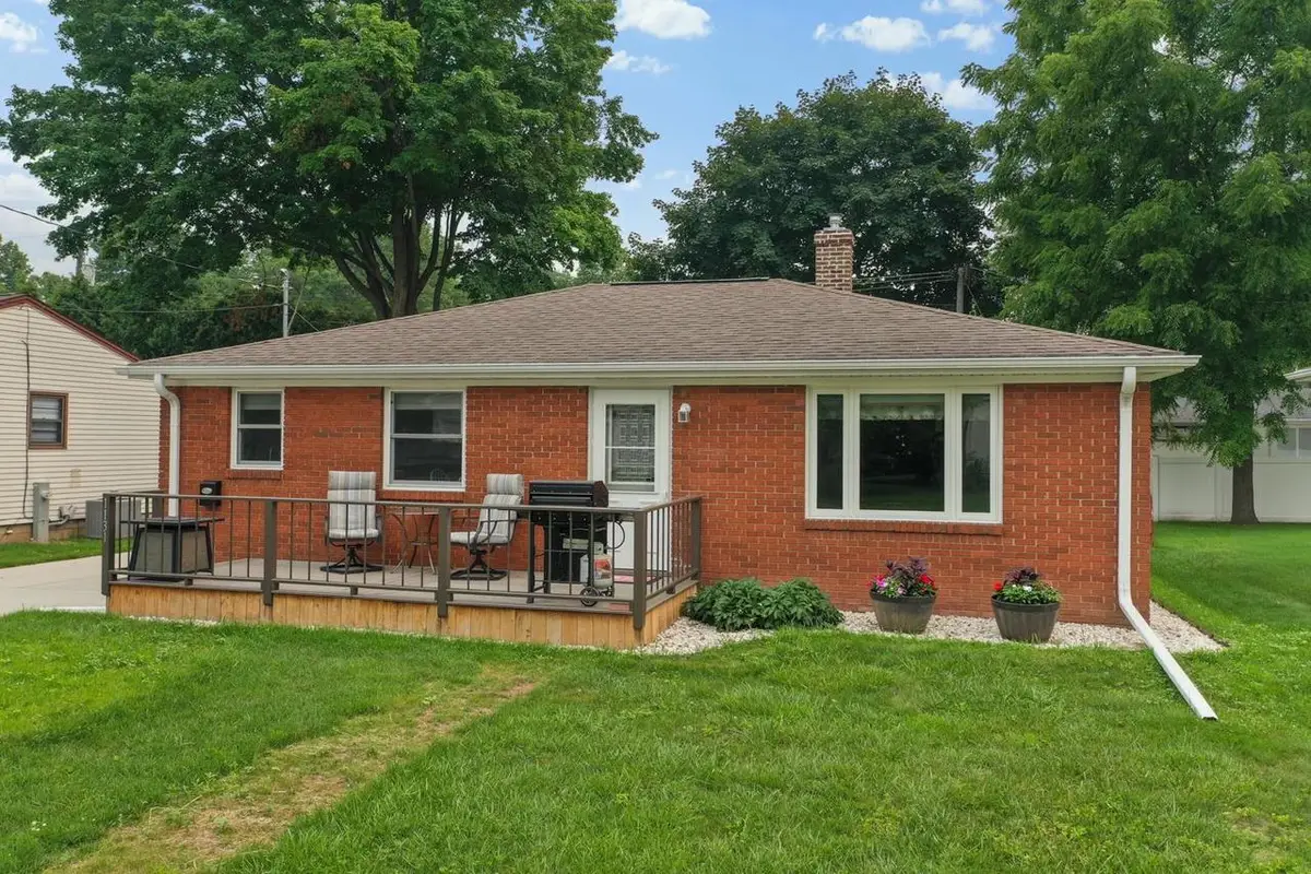 1131 LANGLADE AVENUE, Green Bay, WI 54304 - #1