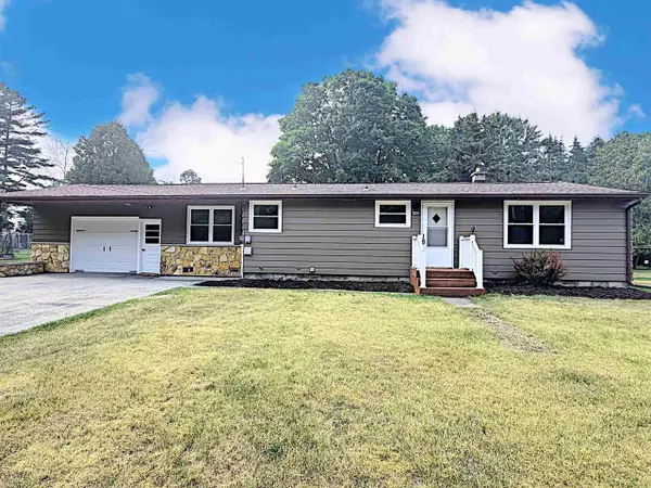 945 STEINER DRIVE, Mishicot, WI 54228