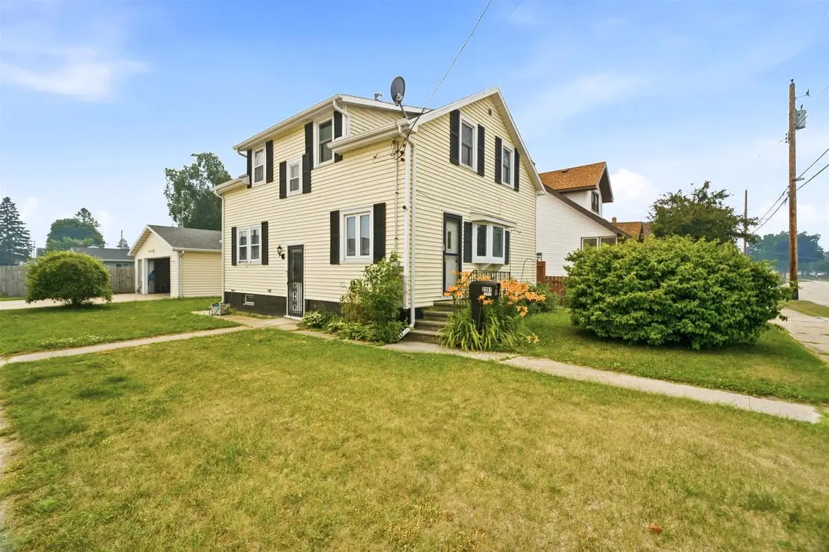 2201 11TH STREET, Two Rivers, WI 54241 - #1