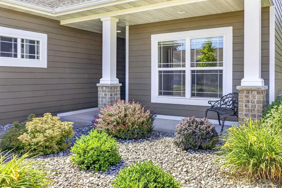 1717 OAK HOLLOW LANE, Neenah, WI 54956 - #2
