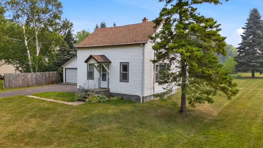 1041 BLACK WOLF AVENUE, Oshkosh, WI 54902 - #2