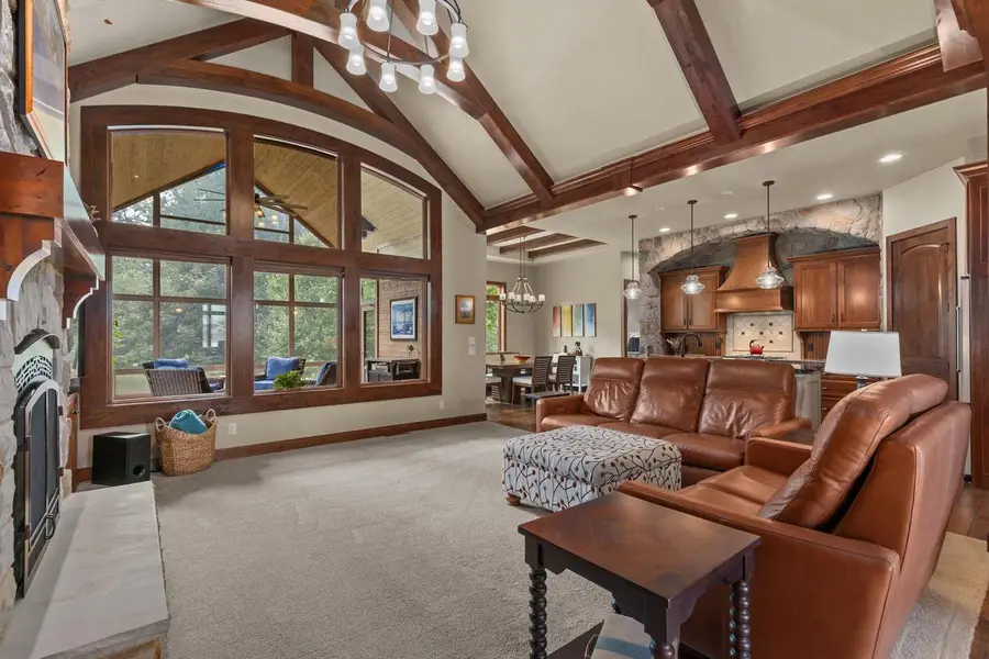 1835 PRESIDENTIAL DRIVE, Neenah, WI 54956 - #3