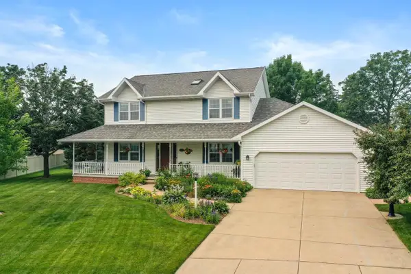 1388 GRAYSTONE COURT, De Pere, WI 54115