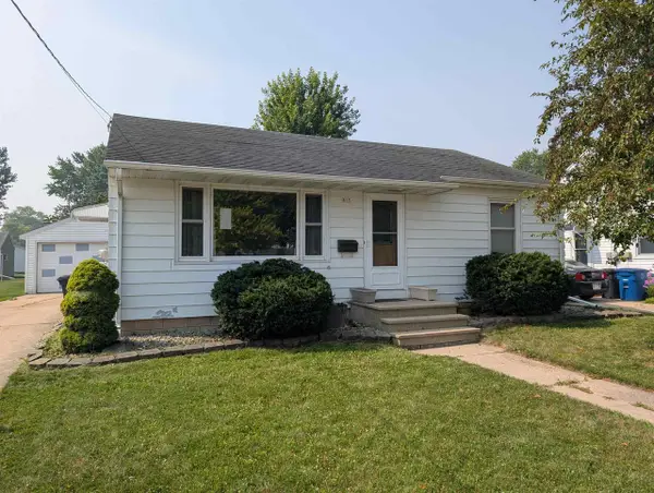 415 W 19TH AVENUE, Oshkosh, WI 54902