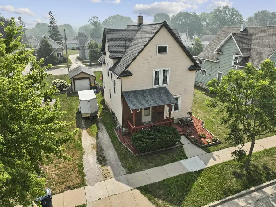 407 WALKER STREET, Fond Du Lac, WI 54935 - #3