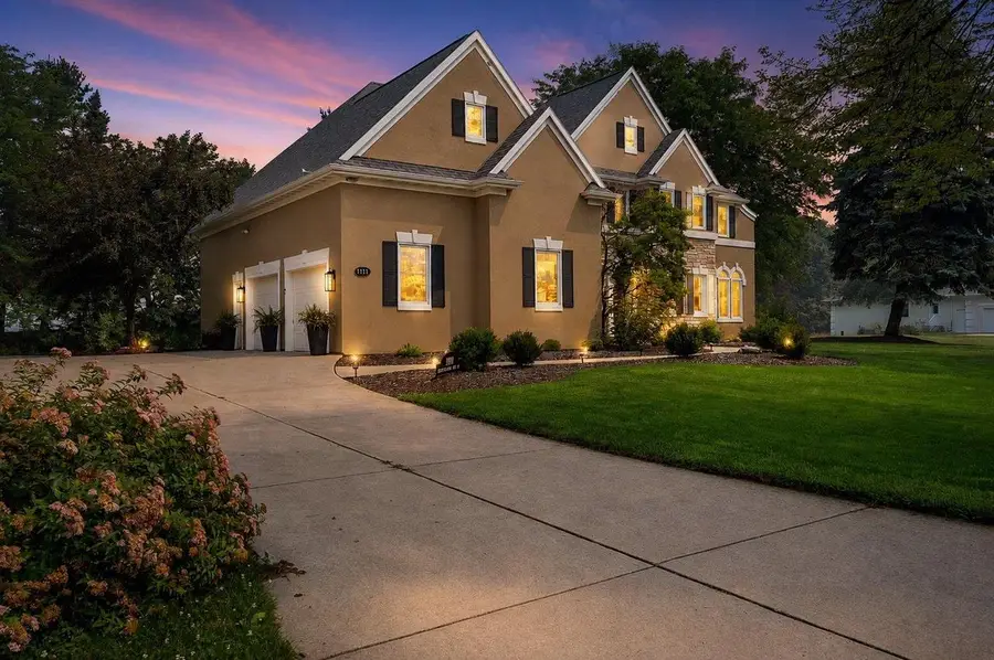 1111 HUNTINGTON WAY, Suamico, WI 54173 - #2