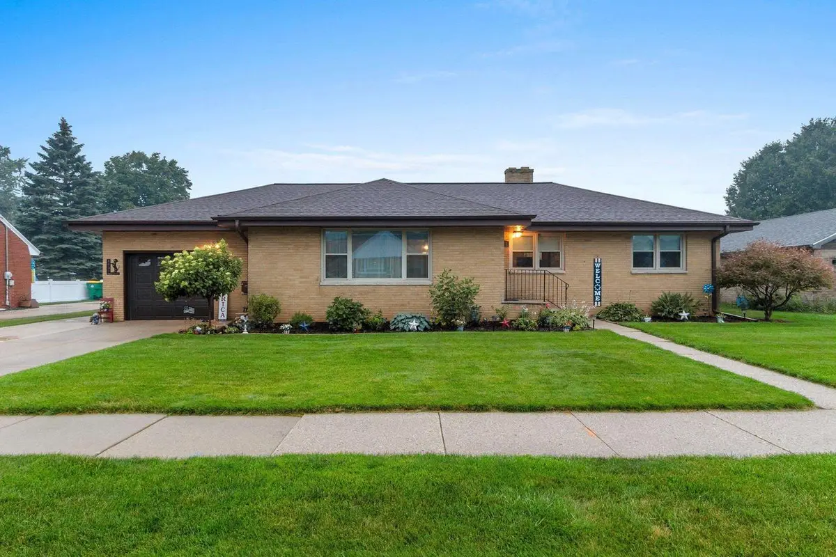 1237 BOND STREET, Green Bay, WI 54303 - #1