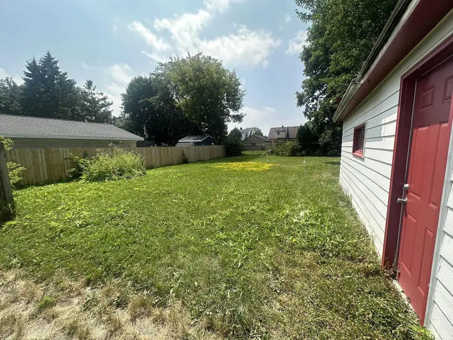 716 APPLETON STREET, Menasha, WI 54952 - #3