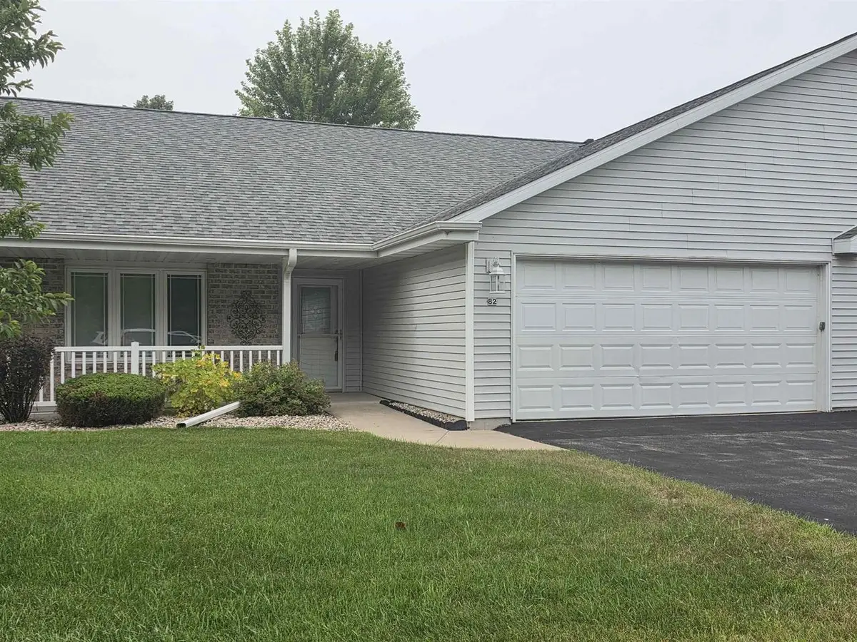 82 QUEENS WAY, Fond Du Lac, WI 54935 - #1