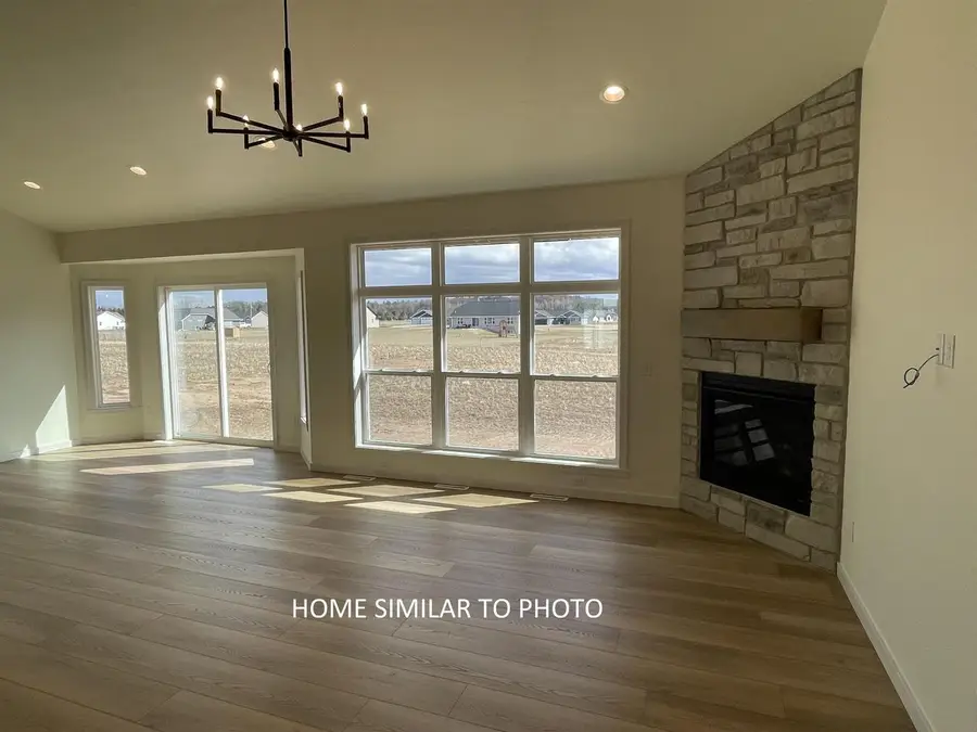 2704 WESTLINE ROAD, Suamico, WI 54313 - #2