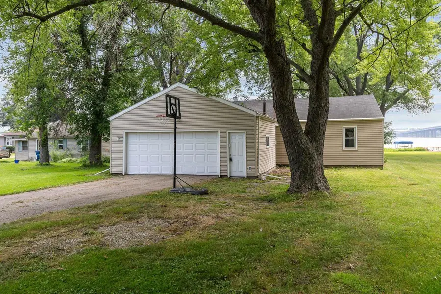 1583 BUTTE DES MORTS BEACH ROAD, Neenah, WI 54956 - #3