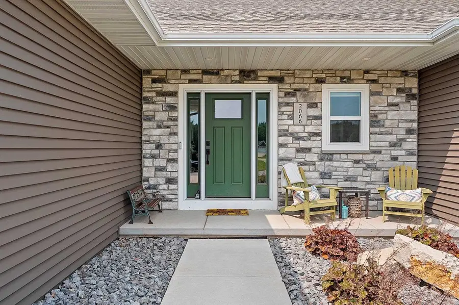 2066 FESCUE WAY, Suamico, WI 54313 - #2