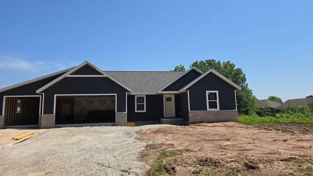 1005 LOTUS TRAIL, Menasha, WI 54952 - #1