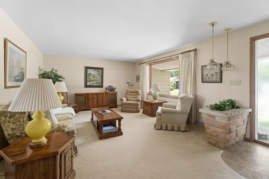1300 N BAY RIDGE ROAD, Appleton, WI 54915 - #3