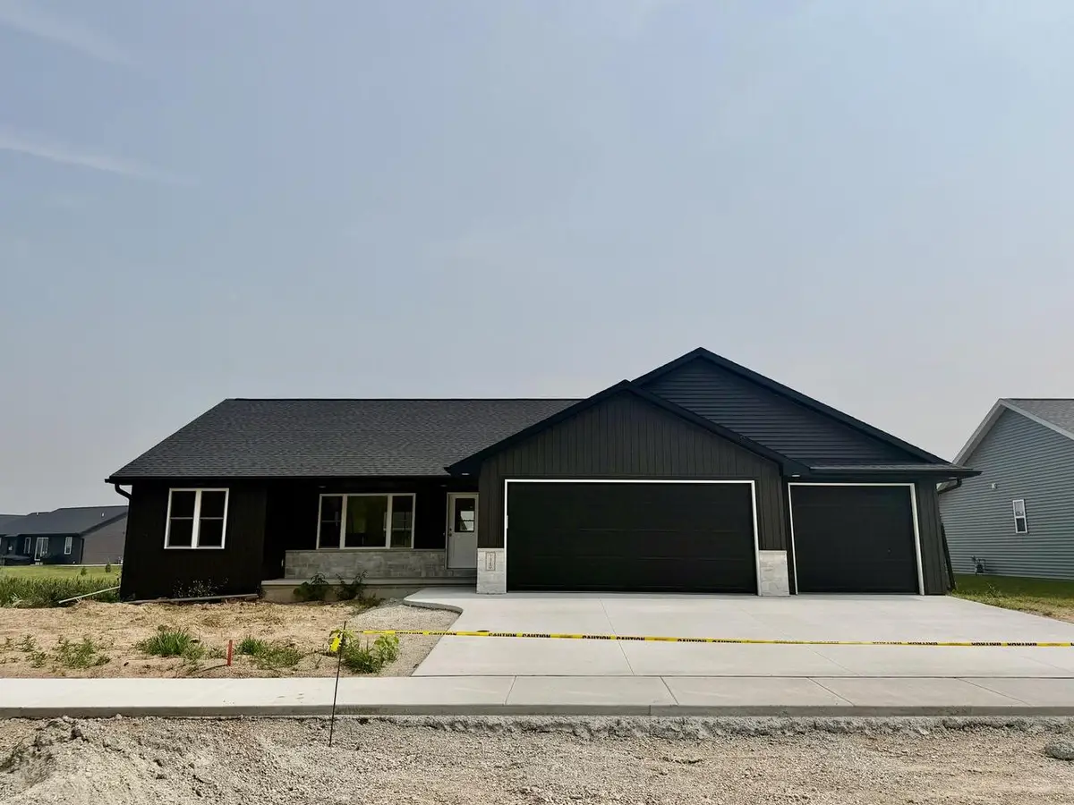 1360 BENS WAY, Kaukauna, WI 54130 - #1
