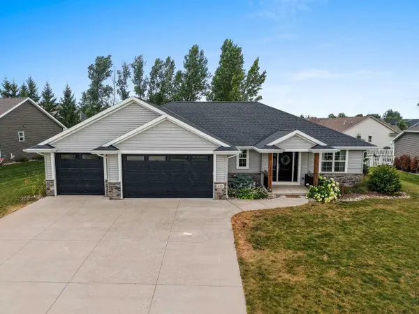615 DIVERSITY DRIVE, De Pere, WI 54115