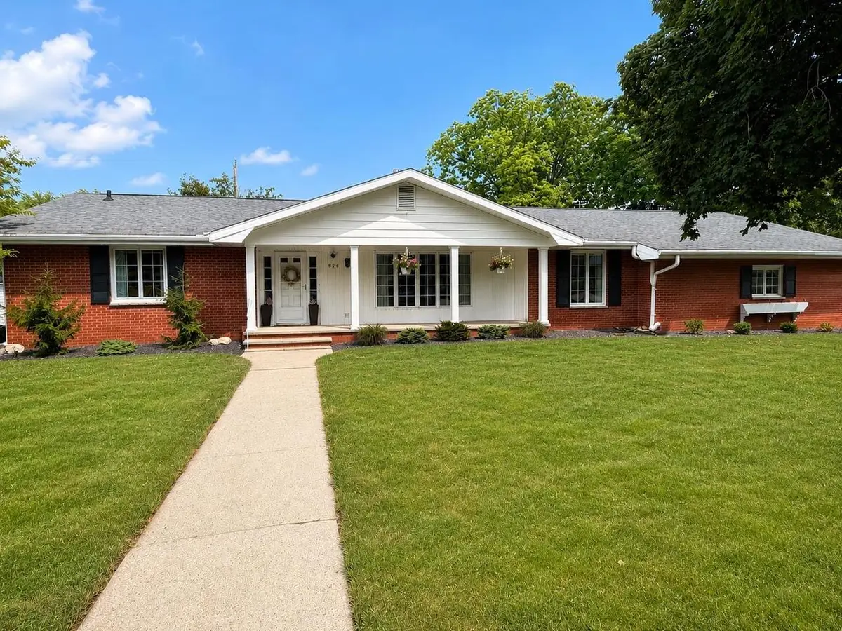 826 GREEN STREET, Seymour, WI 54165 - #1