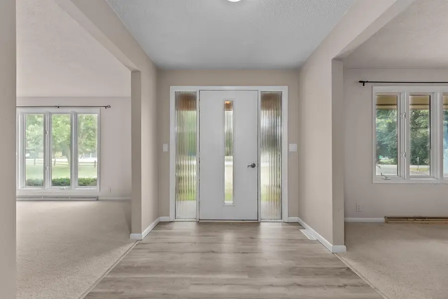 W6425 LAKEVIEW COURT, Menasha, WI 54952 - #2