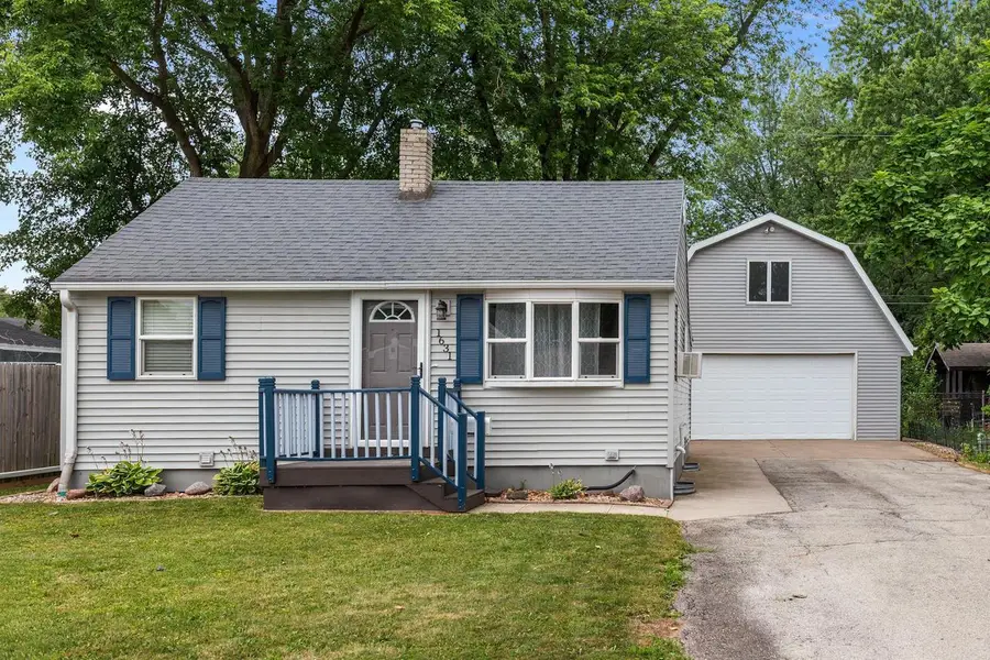 1631 N WILMER STREET, Appleton, WI 54911 - #2