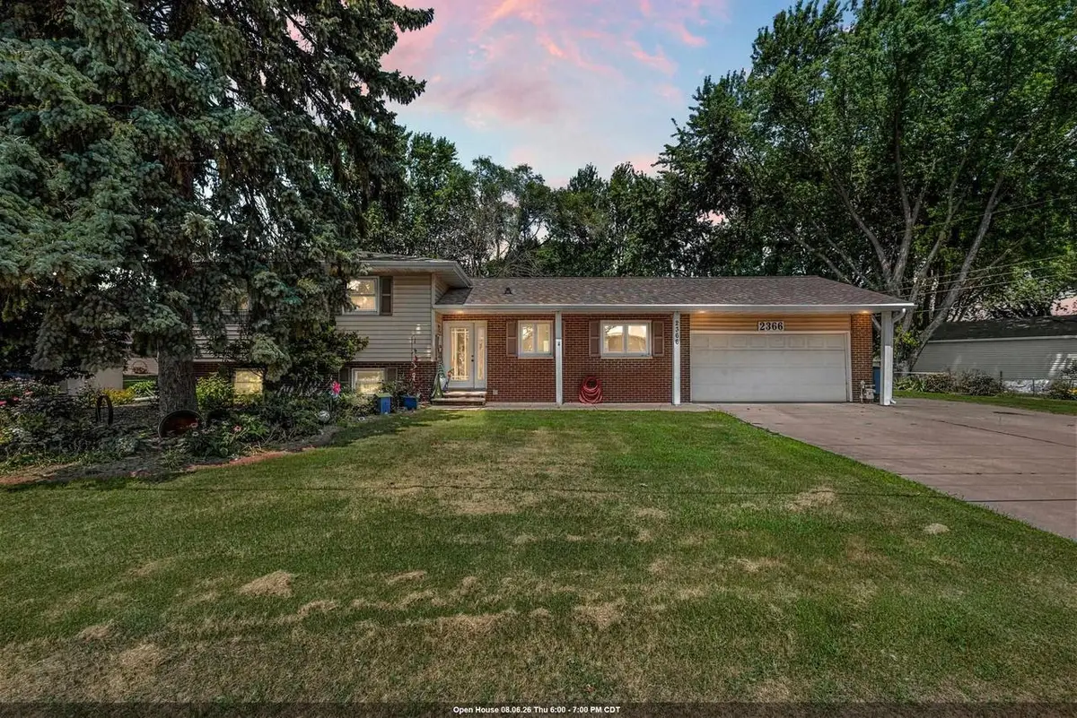 2366 S RIDGE ROAD, Ashwaubenon, WI 54304 - #1