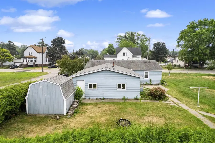 231 LAKE STREET, Marinette, WI 54143 - #3