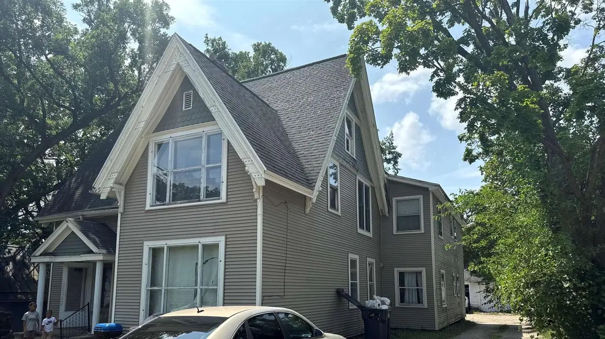317 N WASHINGTON STREET, Waupaca, WI 54981 - #1
