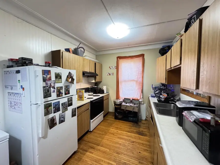 317 N WASHINGTON STREET, Waupaca, WI 54981 - #2