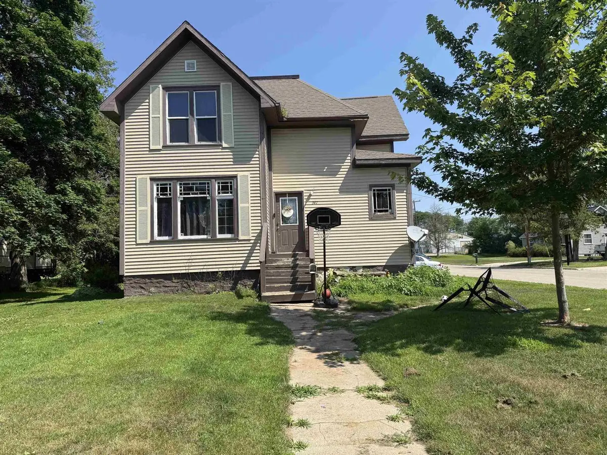 347 MADISON STREET, Oconto, WI 54153 - #1