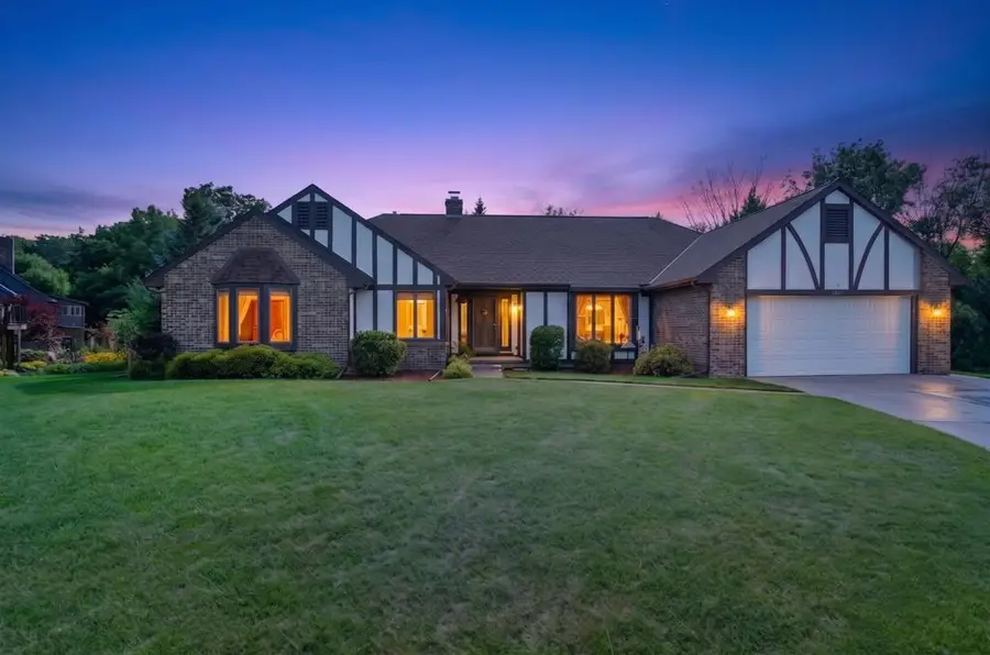 1421 HARBOR SPRINGS CIRCLE, Green Bay, WI 54311 - #3