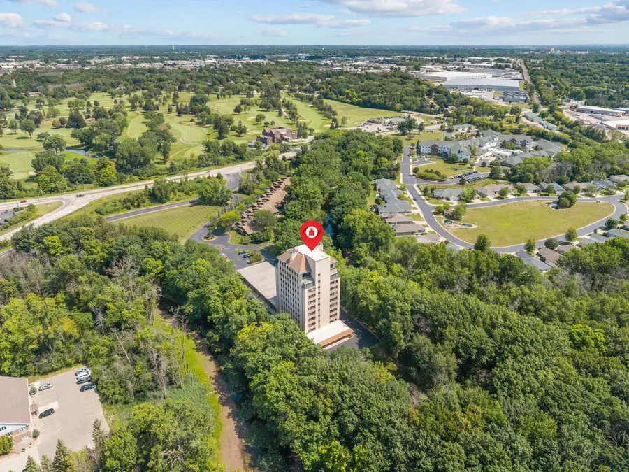 2631 NORTHERN ROAD  #830, Appleton, WI 54914 - #2