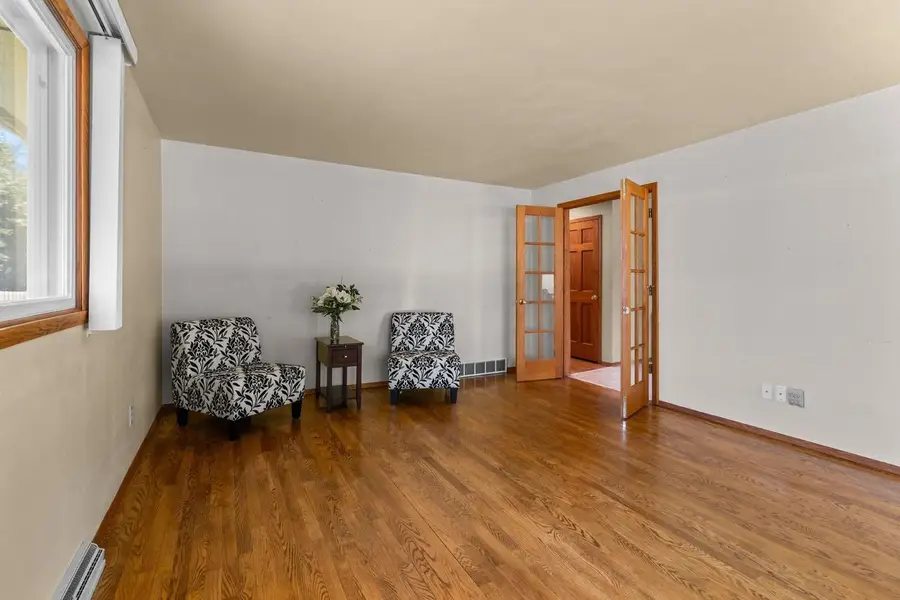 533 WILDWOOD DRIVE, Kaukauna, WI 54130 - #3