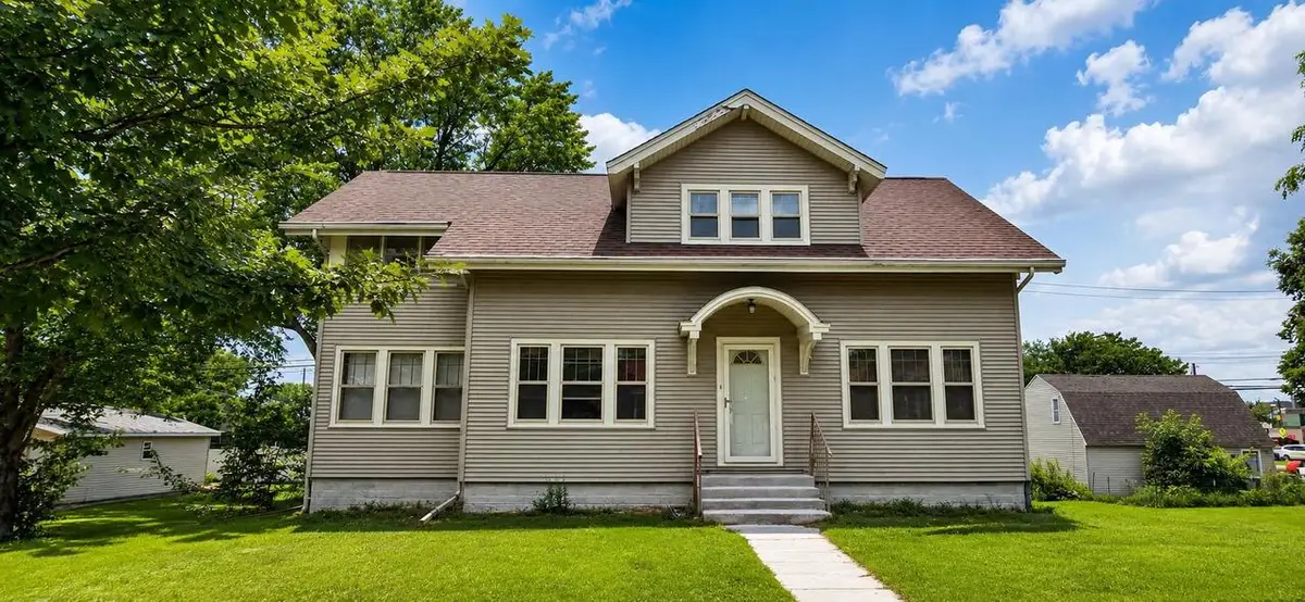 414 S 3RD AVENUE, Onalaska, WI 54650 - #1