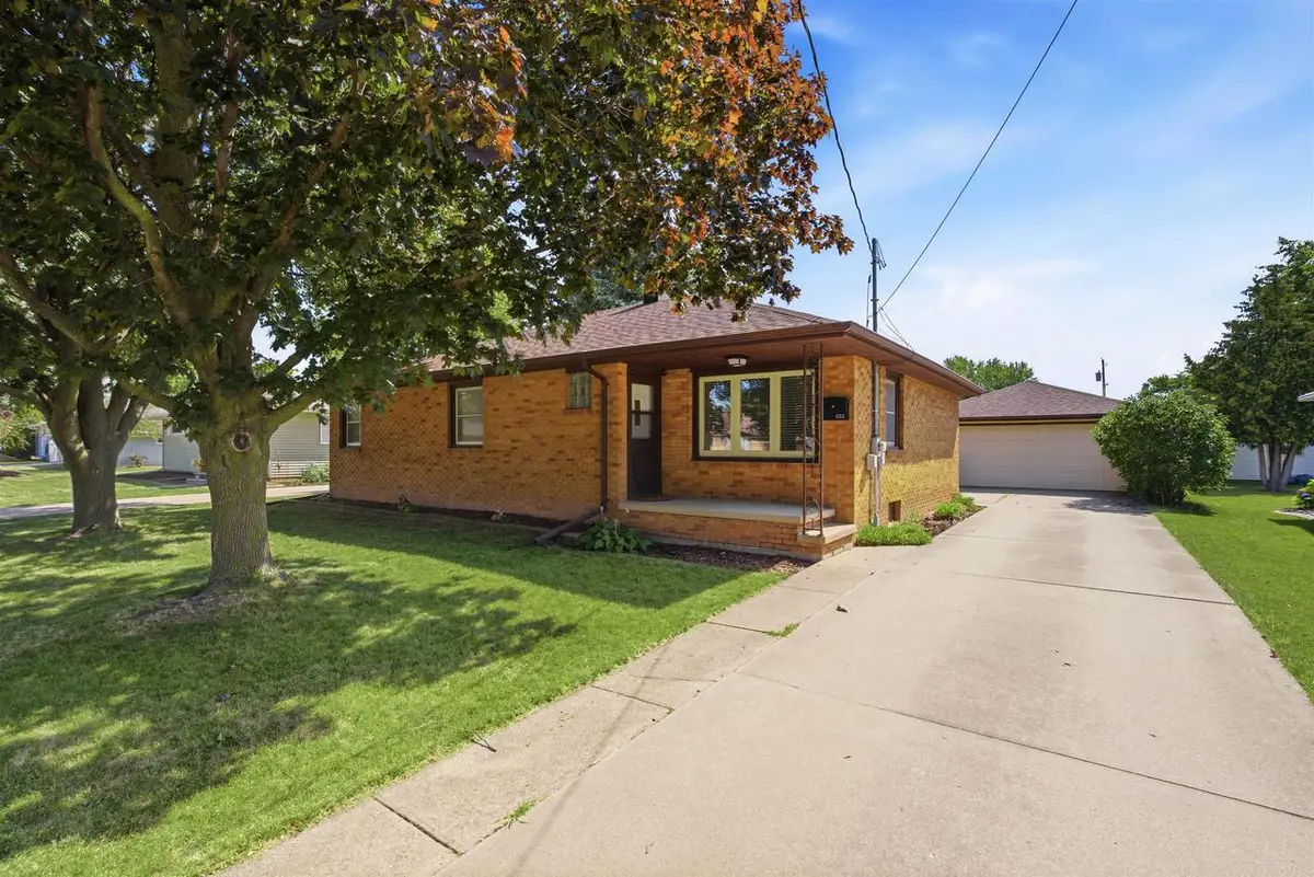 833 IDA STREET, Menasha, WI 54952 - #1