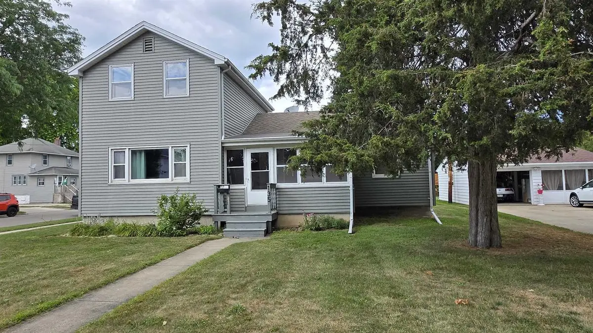 135 E SCOTT STREET, Fond Du Lac, WI 54935 - #1