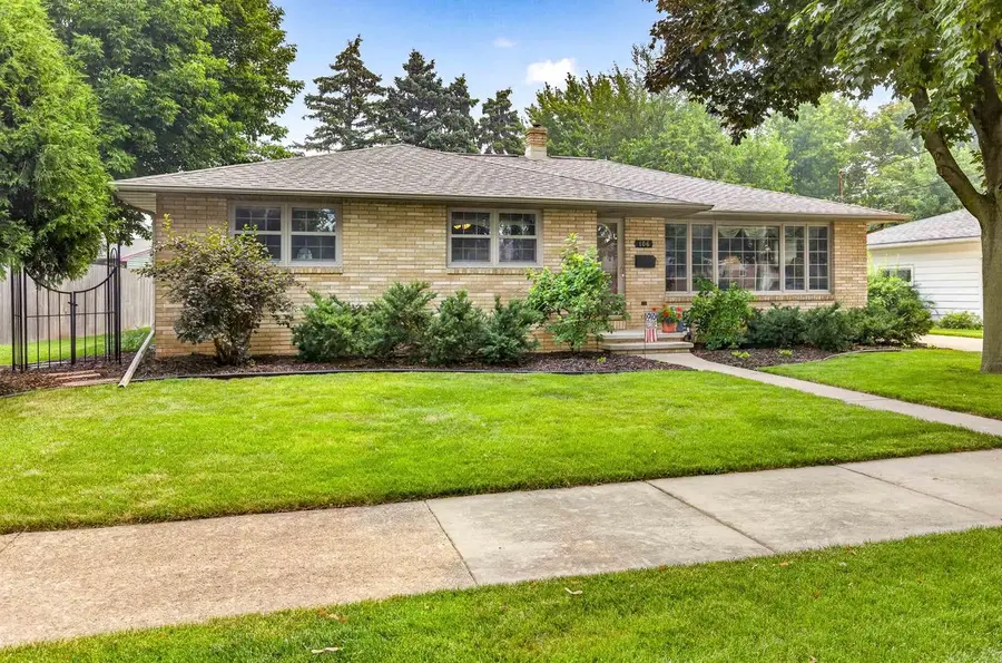 106 LOX COURT, Combined Locks, WI 54113 - #2
