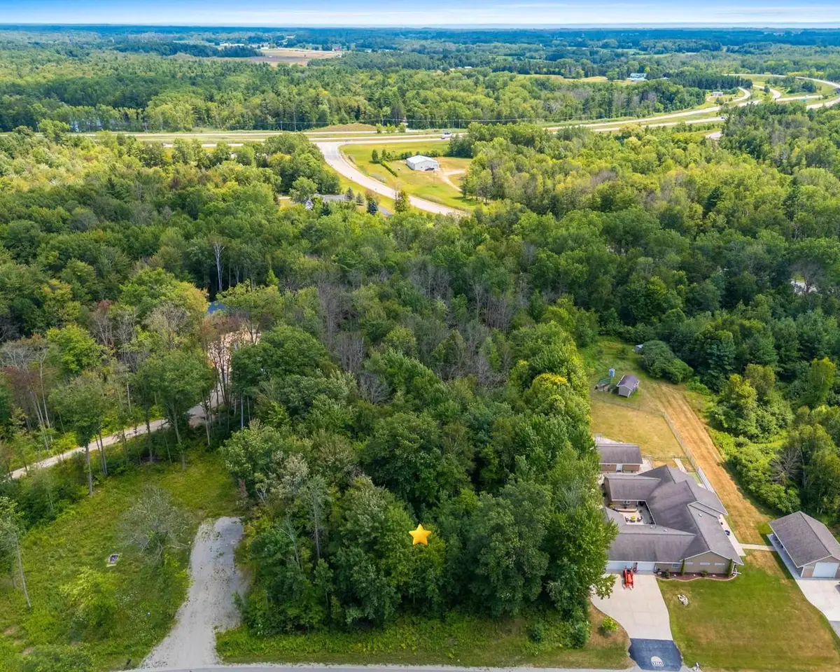 ALPHA LANE, Abrams, WI 54101 - #1