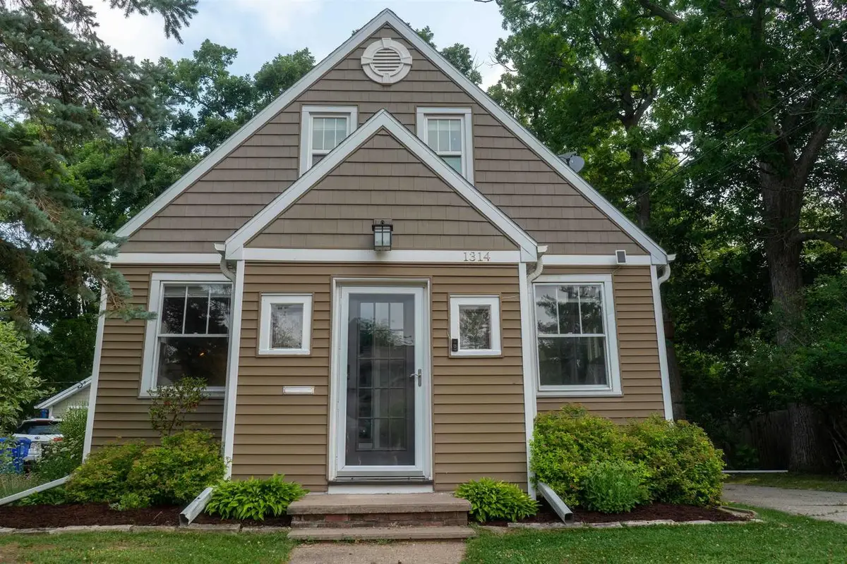 1314 W PINE STREET, Appleton, WI 54914 - #1