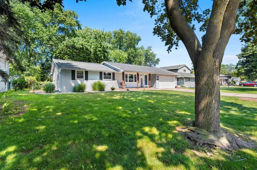 1254 APRIL LANE, Green Bay, WI 54304 - #2