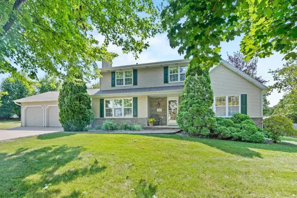N1357 TUCKAWAY COURT, Greenville, WI 54942