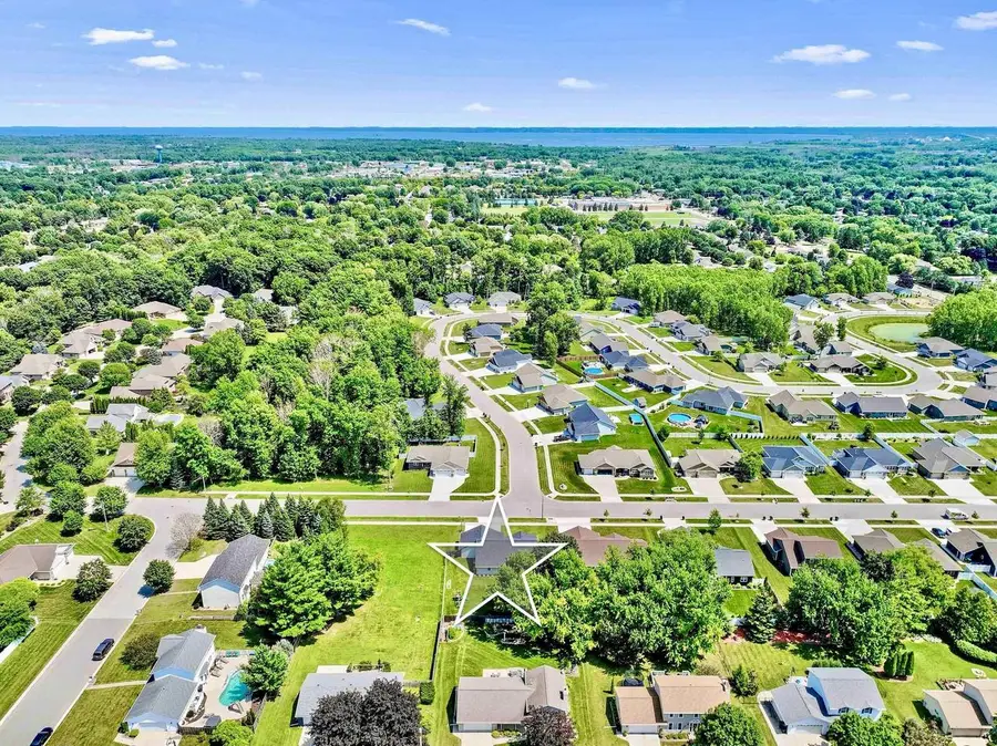 1285 CLEMENTINE ROAD, Howard, WI 54313 - #2